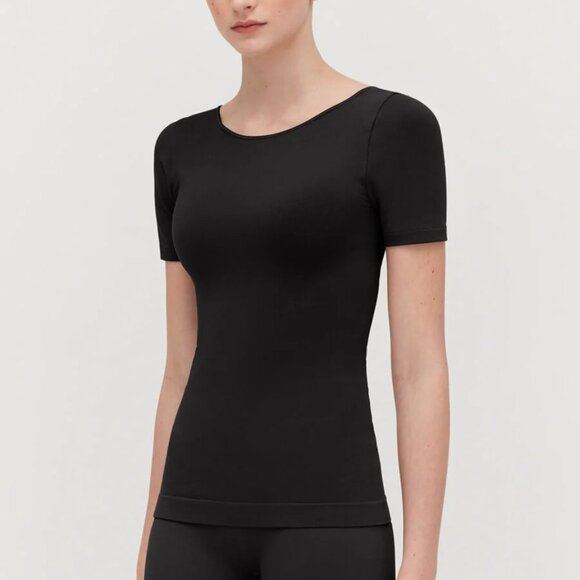 CUYANA Stretch Scoop Neck Tee in Black, Size XS - Picture 4 of 6